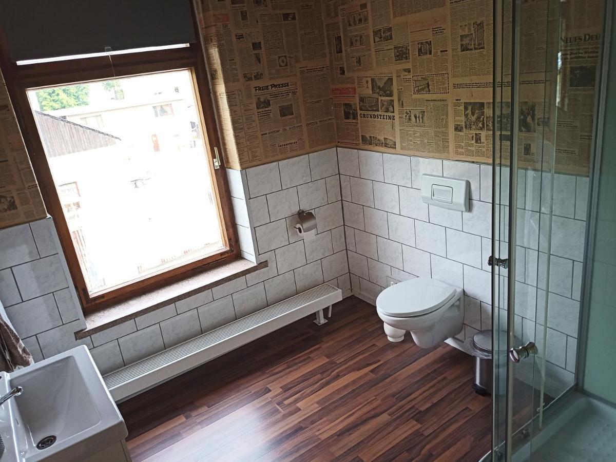 Zur Friedrichsruh Bed & Breakfast Oelsnitz  ภายนอก รูปภาพ