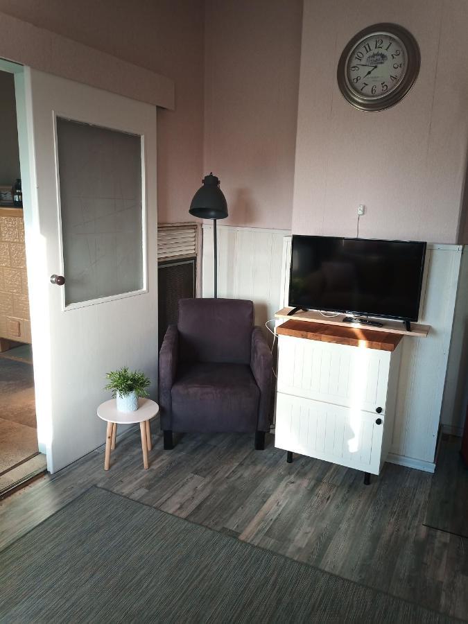 Zur Friedrichsruh Bed & Breakfast Oelsnitz  ภายนอก รูปภาพ