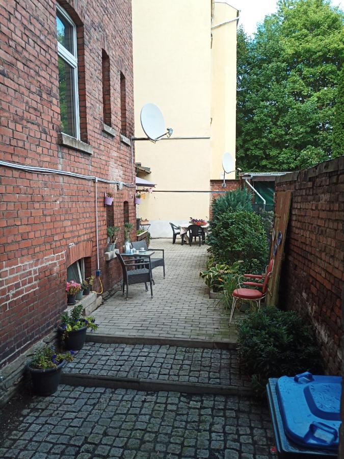 Zur Friedrichsruh Bed & Breakfast Oelsnitz  ภายนอก รูปภาพ